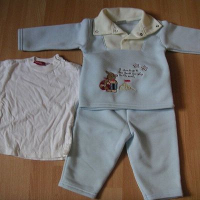 ENSEMBLE BLEU  6 MOIS 