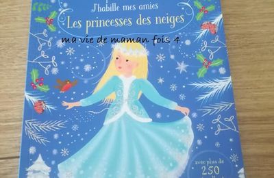 J'habille mes amies : les princesses des neiges