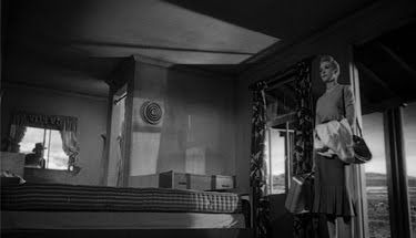  STRAUSS-KHAN CONFUDIU Á LIMPADORA CO MINIBAR