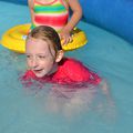 Dans la piscine des cousins