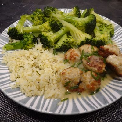 Boulettes de poulet haché au four