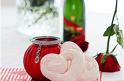 Des meringues "coeurs" pour la Saint-Valentin...Concours Saint Valentin...N'oubliez pas de tenter votre chance...