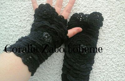 Gants mitaines femme noires en laine et coton faite-main DISPONIBLE EN BOUTIQUE / SHOP BOUTIQUE CORALIEZABO ETSY 