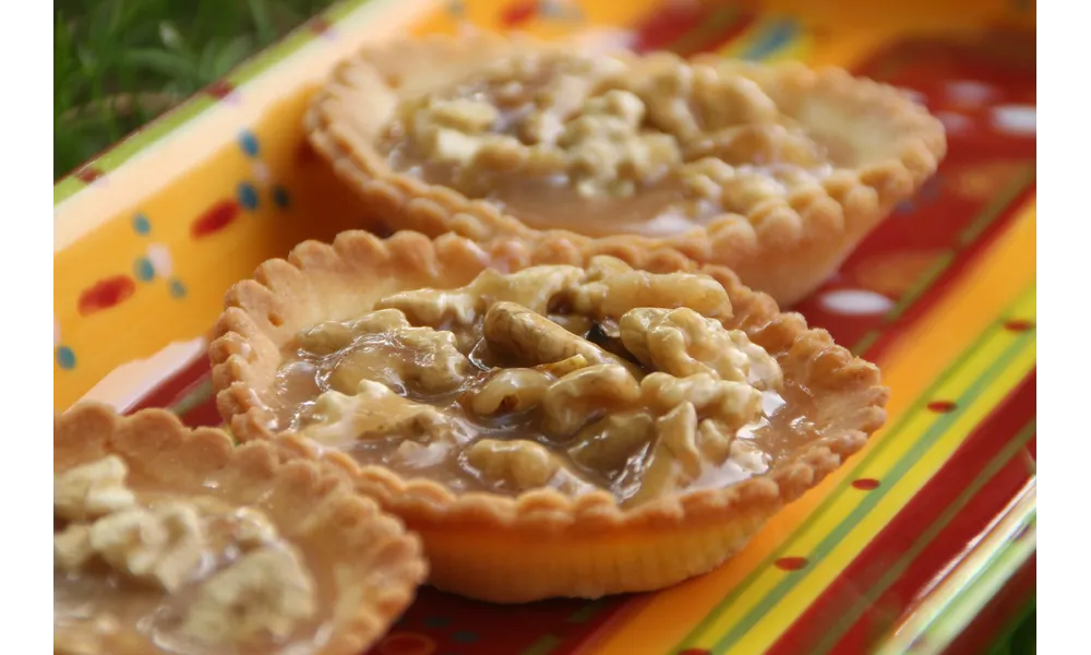 Tartelettes grenobloises: noix et caramel beurre salé