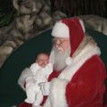 We saw Santa! - Nous avons vu le Pere-Noel!