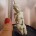 Sculpting with gray airdrying clay : first attempt
