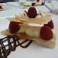 Mille feuille framboise et mousse au choco blanc