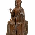 Vierge en majesté en noyer. France, région de Saint Etienne, XIIIe siècle  