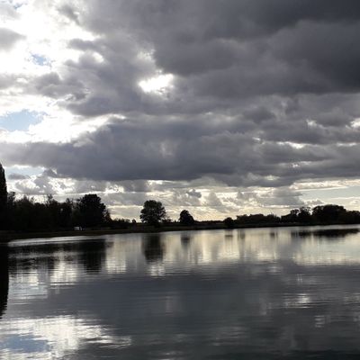 Joli ciel sur St Jean de Losne