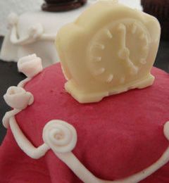 MUFFINS AU CHOCOLAT DECOR PATE A SUCRE POUR LE DEFI DU NON-NOEL