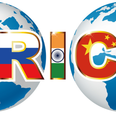 Macron ouvre la possibilité des BRICS++