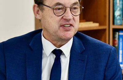 LES AMBITIONS SCOLAIRES D’ALAIN AUBERT, NOUVEAU DIRECTEUR ACADÉMIQUE.