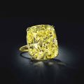 A magnificent colored diamond ring