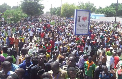 Le Mouvement Umnyobiste soutient la révolte du Peuple Burkinabè contre le tripatouillage constitutionnel du Capitaine Compaoré!