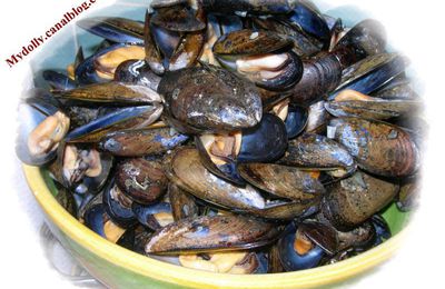 MOULES MARINIERE ET CURCUMA