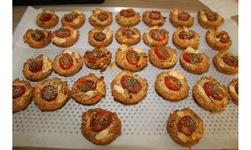 Financiers aux tomates cerise 