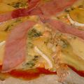 Pizza fromage-jambon-miel