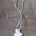 PENDENTIF en PORCELAINE 