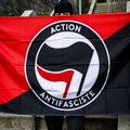 Drapeau des fascistes rouges " antifa "
