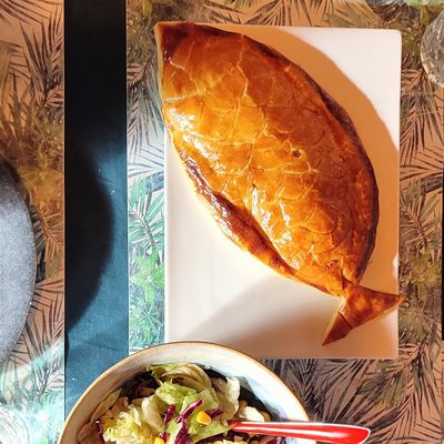 Bar en croûte feuilletée 