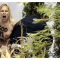 FEMEN : Jésus kidnappé !