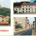 La Mairie, la Tour, la longue rue des Tisserands - Photos Cécile Saunier  (carte postée en 1993)