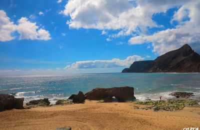 Ile de Porto Santo , Pico Castelo , aéroport , océan marine et turquoise