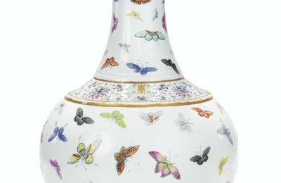 Vase en porcelaine de la Famille Rose, Marque et époque Guangxu (1875-1908)