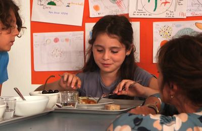 cantines scolaires// documentaire inédit