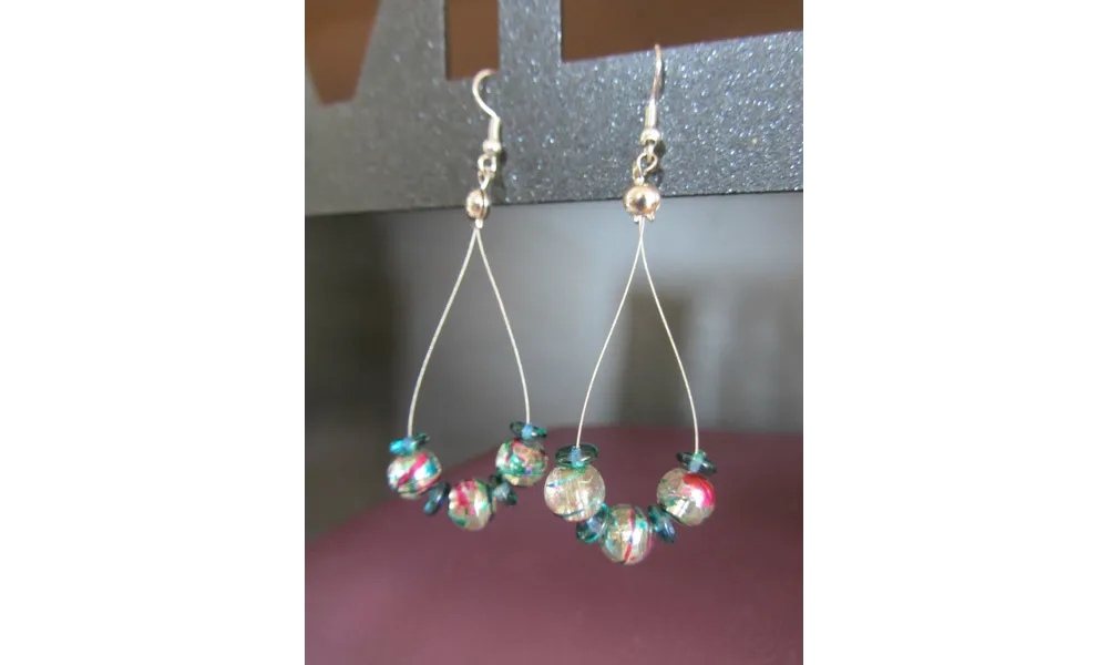 boucles perles rondes zébrées turquoises