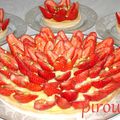 Tartelettes aux fraises et aux pistaches à la crème pâtissière (d'après les recettes de C. Michalak et P. Hermé)