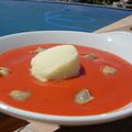 Gazpacho ( olé ) aux coques , glace à l'huile d'olive