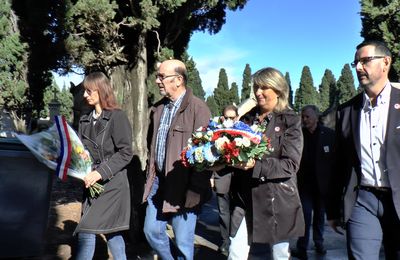 Toussaint, dépôt de gerbe cimetière