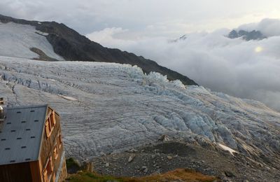 CHAMONIX ZERMATT C'EST AUSSI L'ETE 