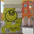 Aux galeries Lafayettes de Nice, le smiley est de rigueur.... (Artiste : César Malfi)