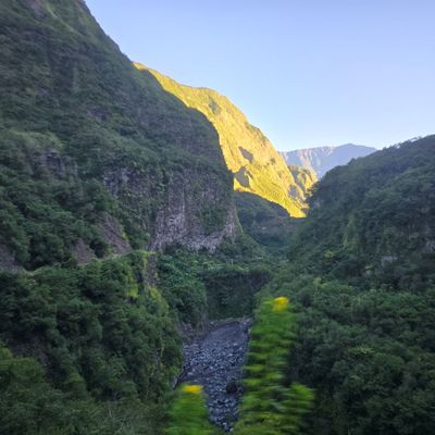  Cirque de Cilaos (Île de La Réunion) - En allant vers Cilaos