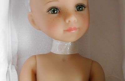 Poupées à vendre