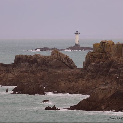 Phare de la Pierre-de-Herpin.