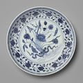 Dish with Beribboned Bouquet, Ming Dynasty (1368-1644), Yongle-Xuande Period (1403-1435)