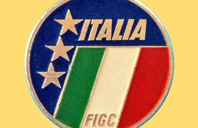 La Coupe du Monde de Football Féminin, la FIGCF organise son 4e Mundialito, en 1988 en Italie !