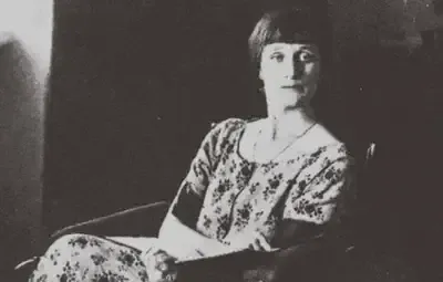 Anna Akhmatova / Анна Ахматова (1889 -1966) : L’amour / Любовь