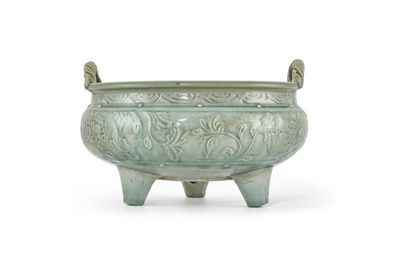 A Longquan celadon tripod incense burner, Ming dynasty