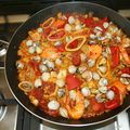 Paella aux fruits de mer (marinera)