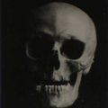 Brassaï (Attribué à) - Tête de mort, circa 1930