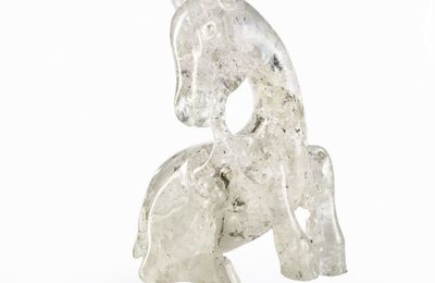 Un daim en cristal de roche provenant de la collection personnelle de Coco Chanel chez Christie's Paris, le 12 juin prochain