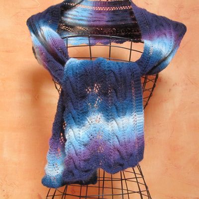 Modèle Louisa Harding avec le filé également