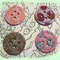 Boutons, boutons en mauve, rose et taupe