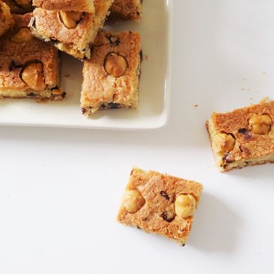 Carrés de Cookies aux noisettes [ CARREment Cookies ]