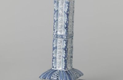 Pair of candlesticks, The Greek A, Adrianus Kocx, Delft, ca. 1690 - ca. 1700