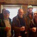 Rétromobile du Périgord Vert. Repas du club. L' apéritif chez notre ami Daniel. Le Président Edmond(avec le bob) le trésor Gégé.